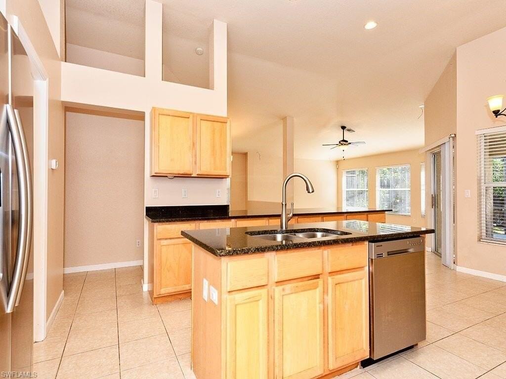 7117 Timberland Cir - Photo 3 of 17