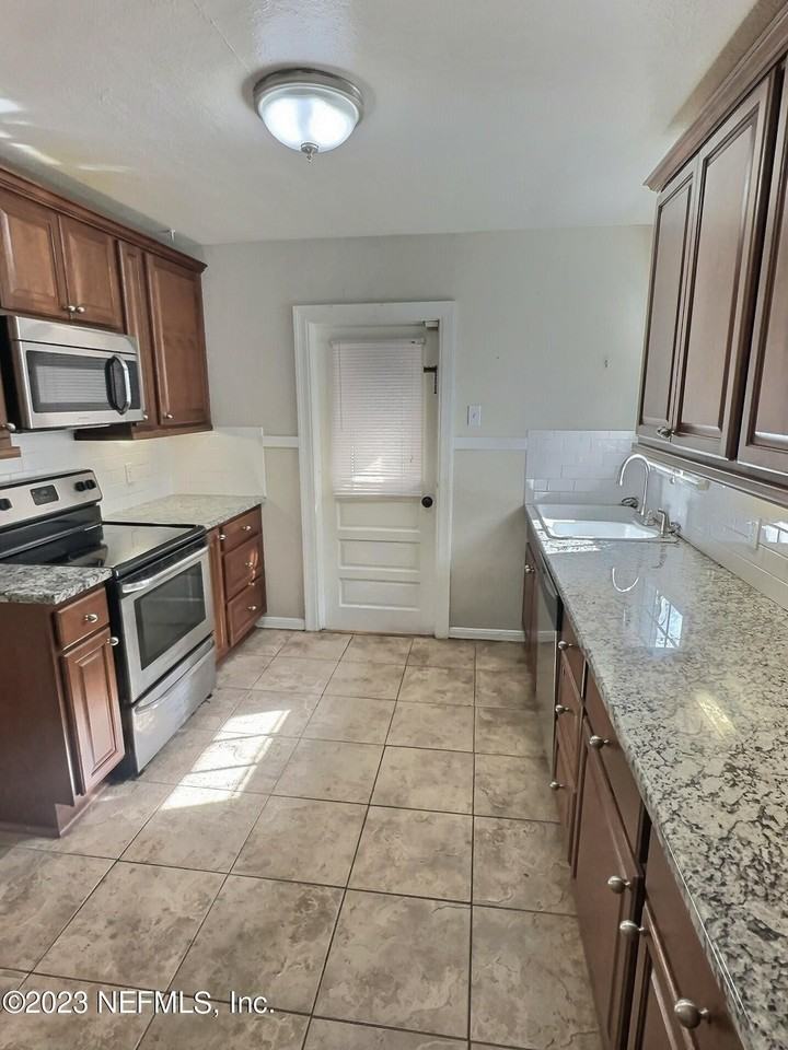4614 Birkenhead Rd - Photo 5 of 16