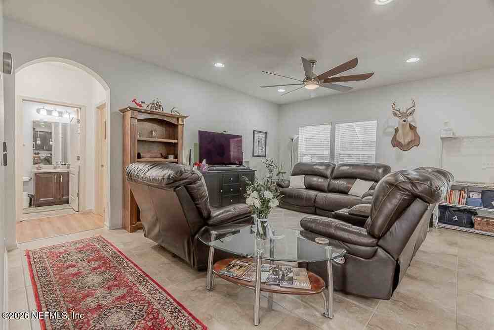 16284 Hunters Hollow Trl - Photo 3 of 49