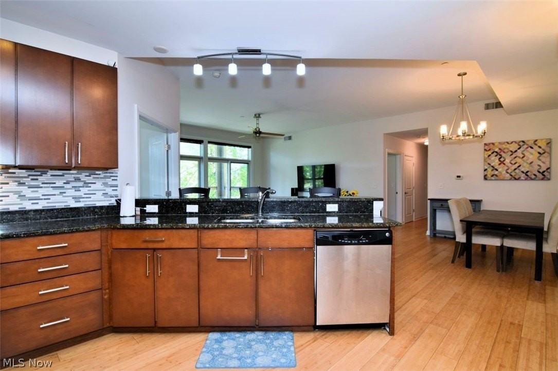 1403 Copper Trce #307 - Photo 5 of 33