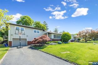 129 Palisade Ave - Photo 1 of 1