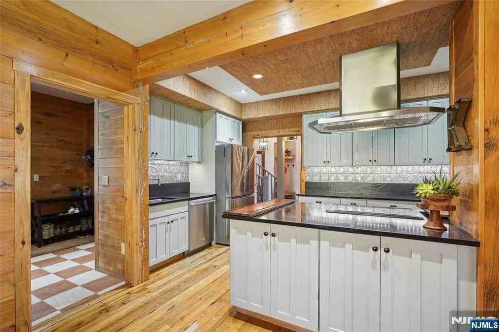17 Quaker Church Rd - Photo 6 of 19