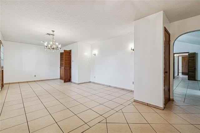 4400 Lefkoe St - Photo 4 of 11