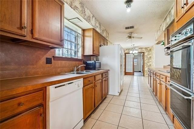4400 Lefkoe St - Photo 5 of 11