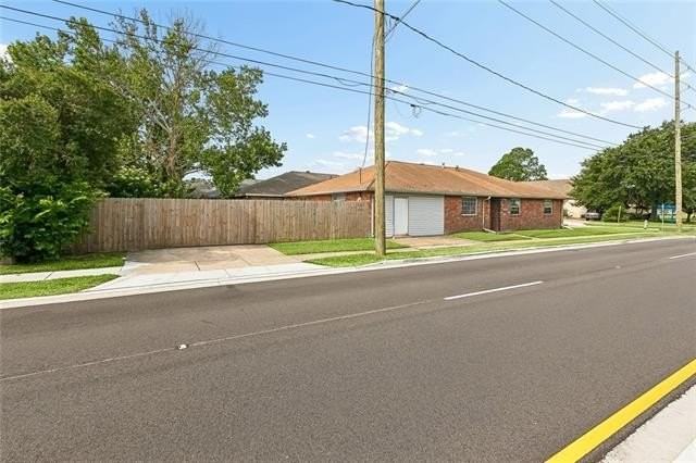 4444 W Esplanade Ave - Photo 3 of 16