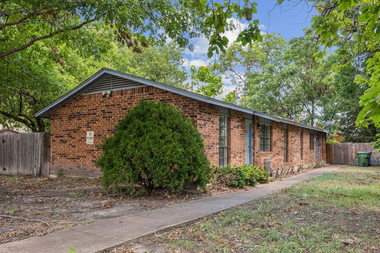 1821 Randolph Dr - Photo 4 of 10
