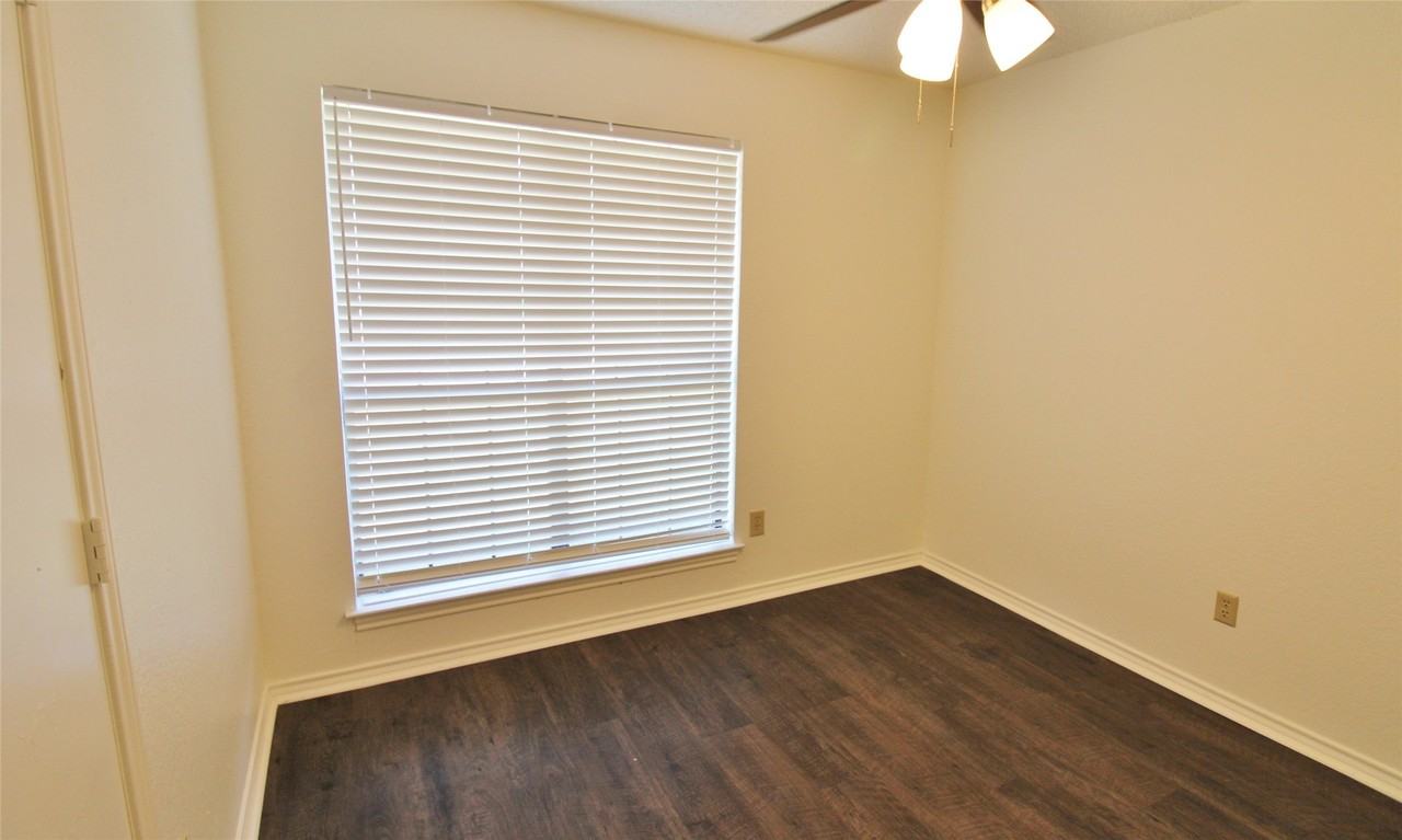 1234 Mockingbird Ln - Photo 3 of 16