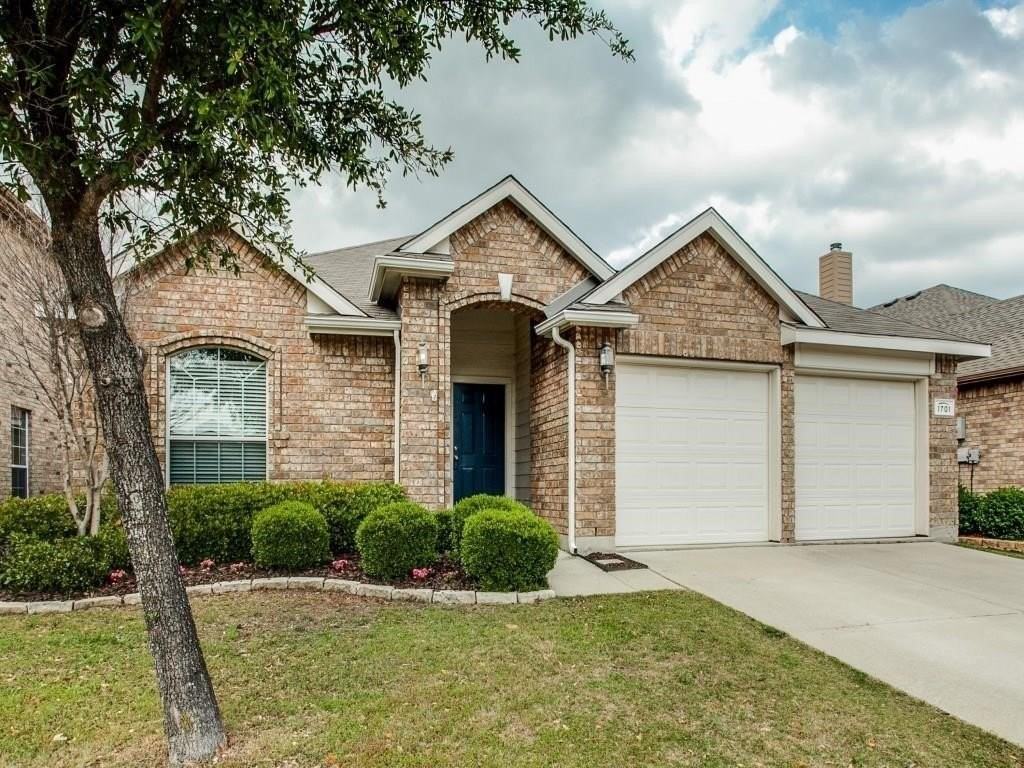 1701 Heron Dr - Photo 2 of 24