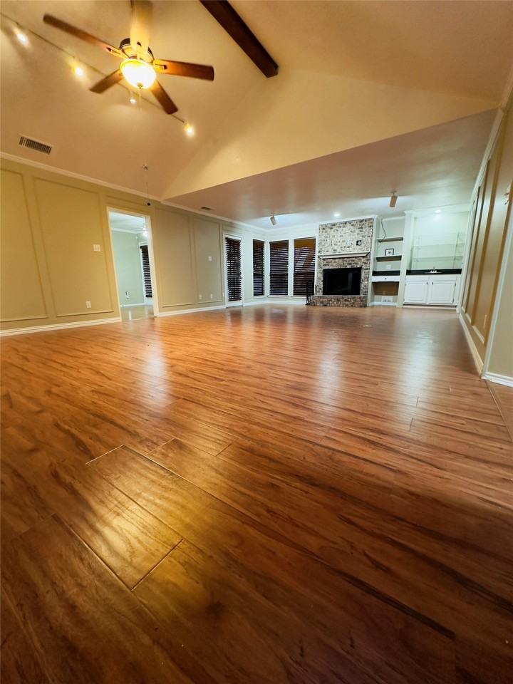 3929 Saint Christopher Ln - Photo 3 of 22