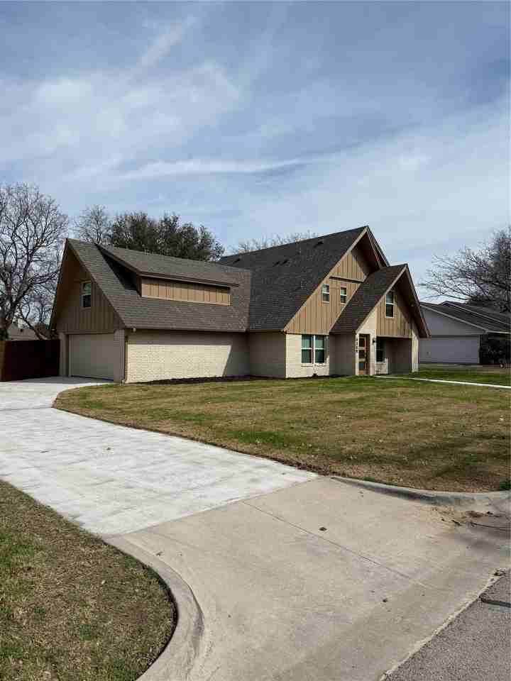 6308 Longhorn Trl - Photo 2 of 14