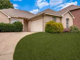 4528 Saint Francis Ave - Photo 1 of 1