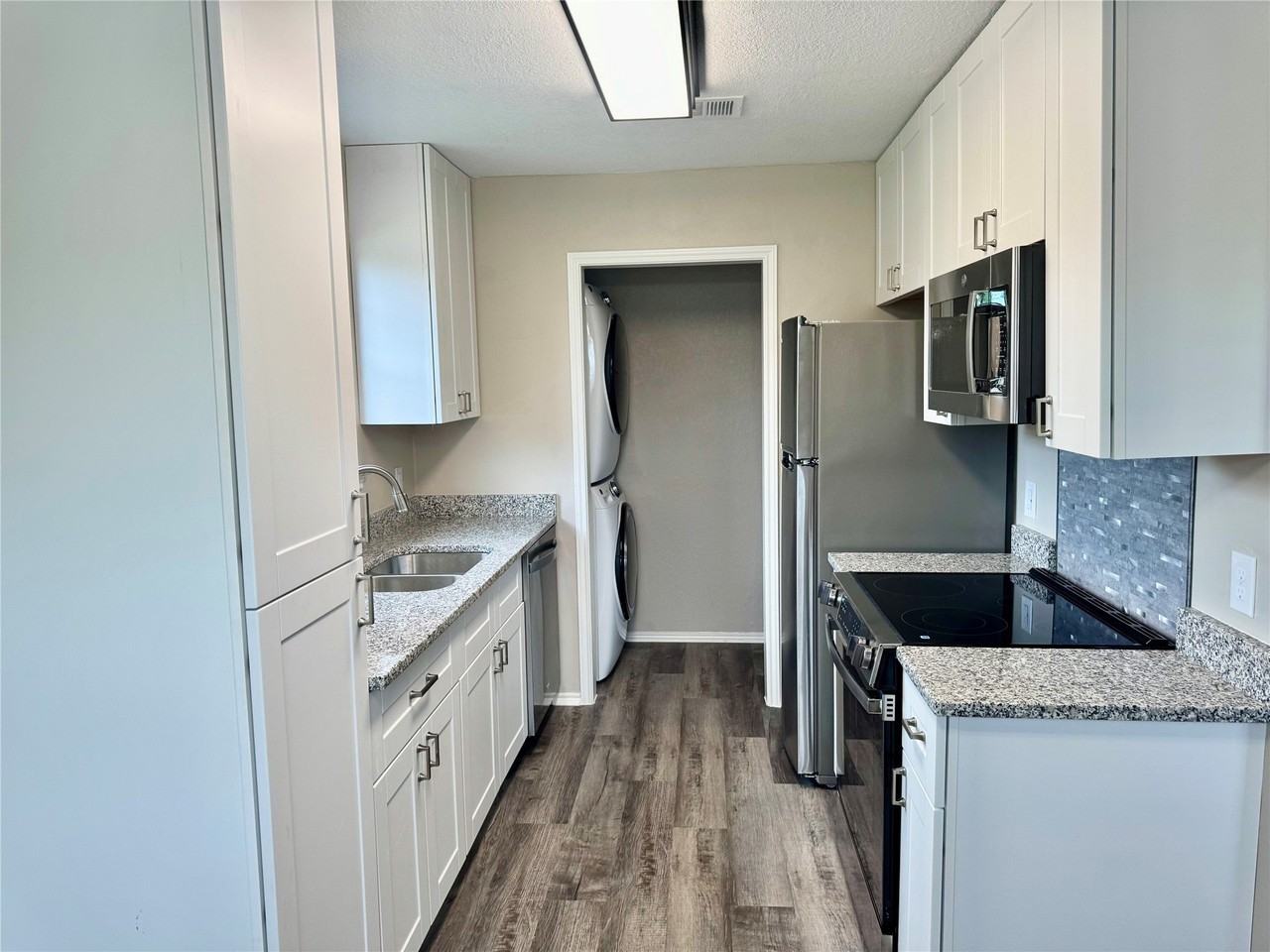 301 Shady Grove Dr #A - Photo 7 of 19