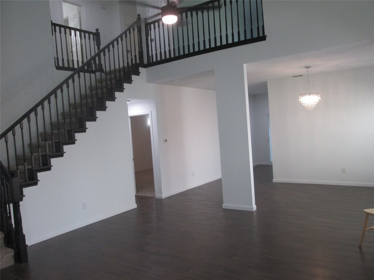 1305 Berkeley Ct - Photo 6 of 35