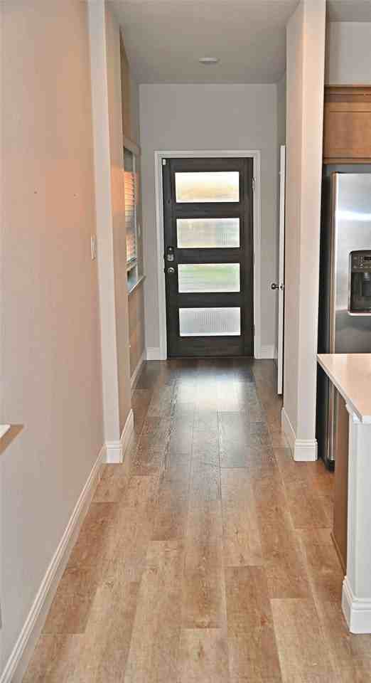 3236 Patrick St - Photo 6 of 37