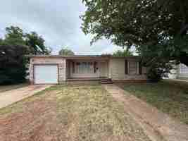 featured image of 841 S San Jose Dr
