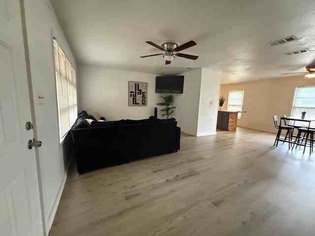 841 S San Jose Dr - Photo 3 of 12