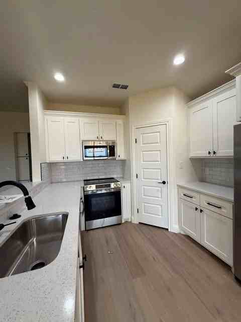 7650 Hudson Way - Photo 4 of 23