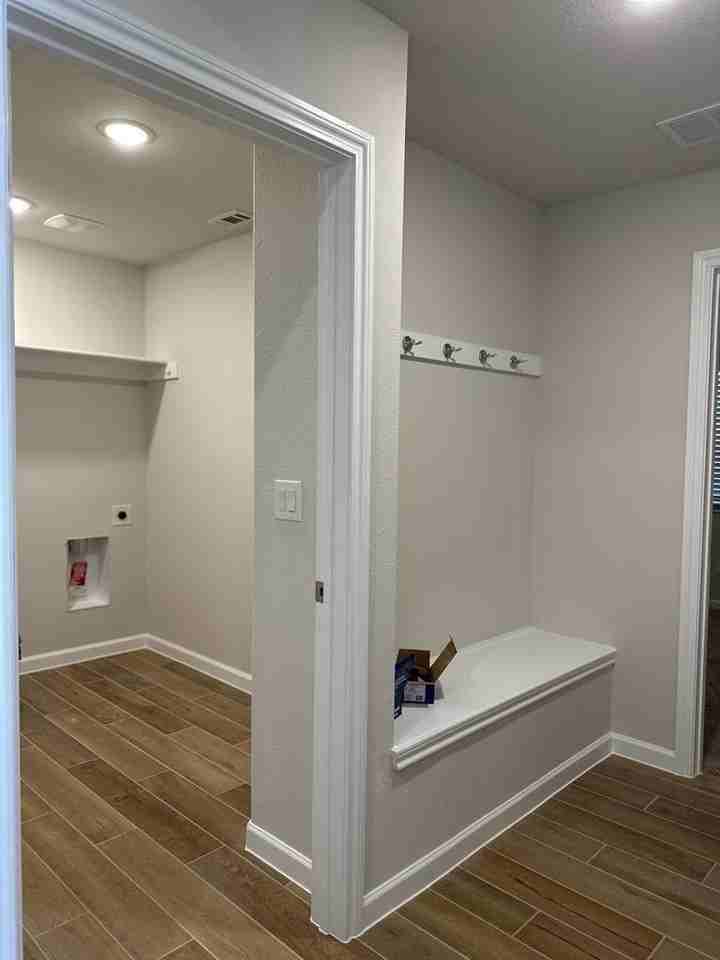 1271 Mill Pl - Photo 6 of 28
