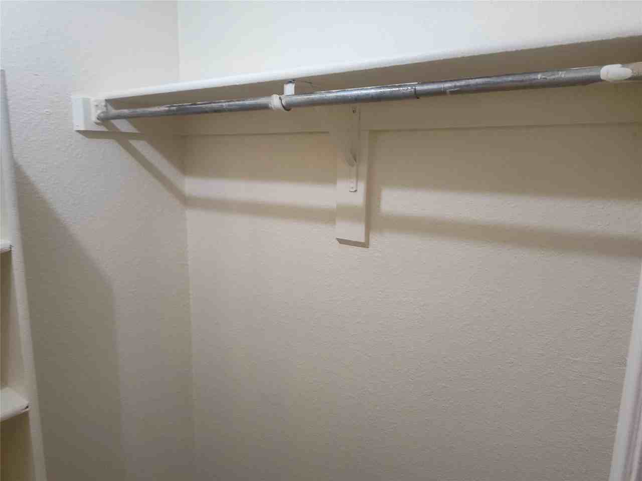 2039 W Walnut St #C - Photo 7 of 19