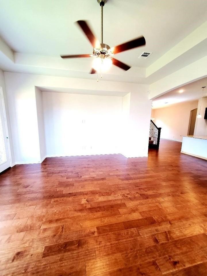 1048 Frisco Ranch Rd - Photo 6 of 24