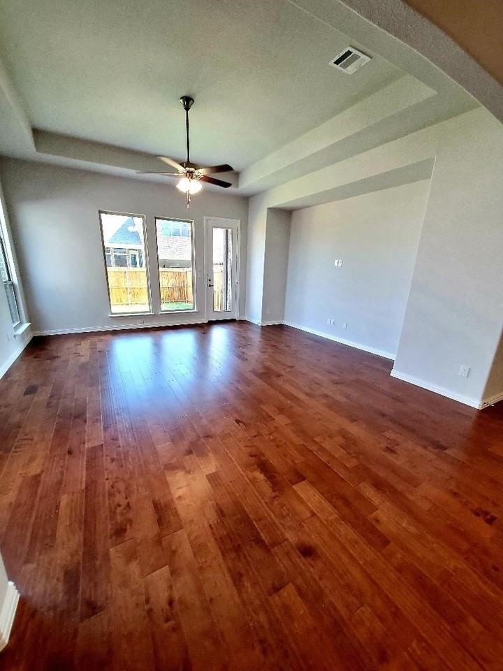 1048 Frisco Ranch Rd - Photo 7 of 24