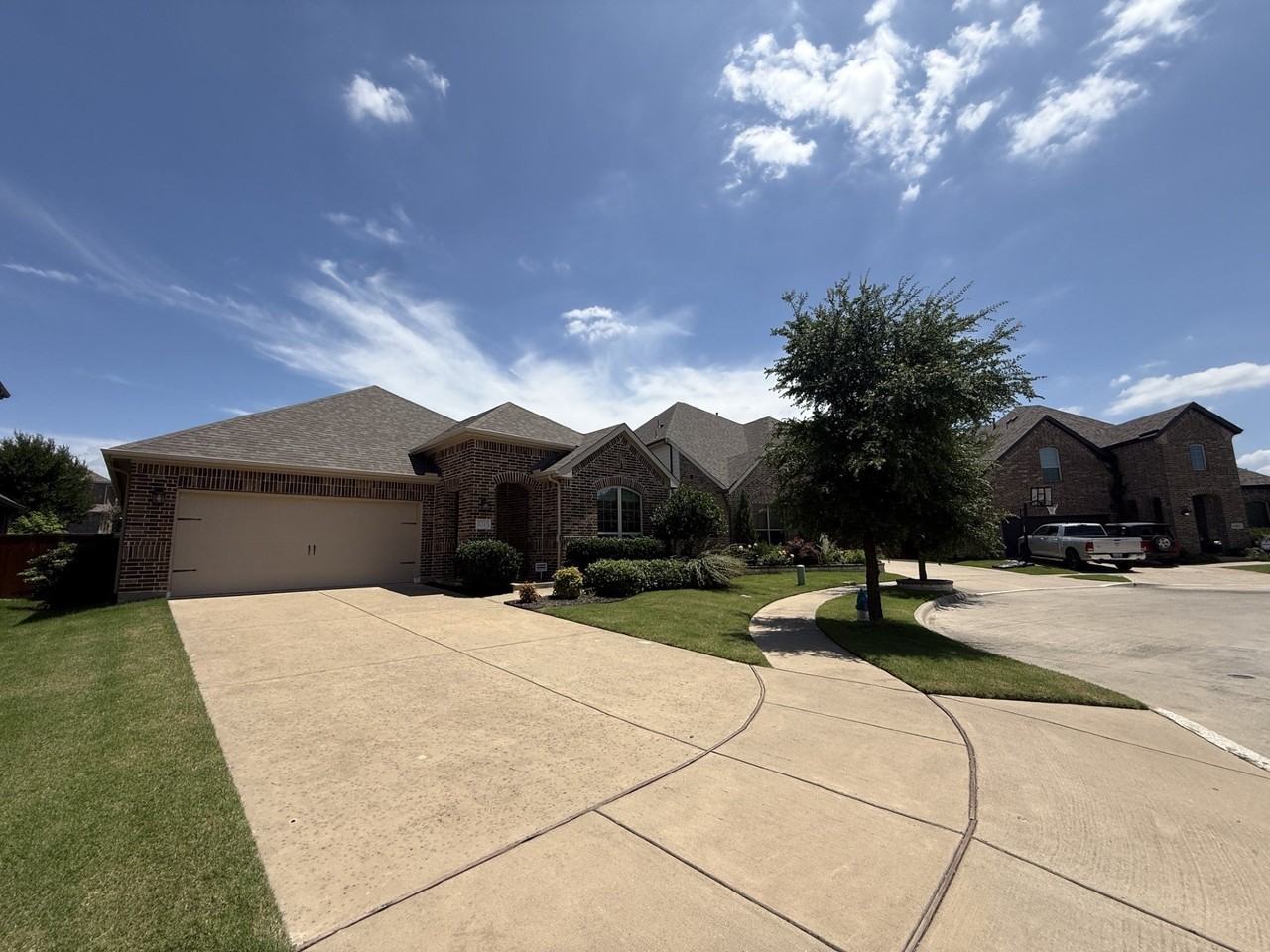 4245 Brookstone Dr - Photo 2 of 28