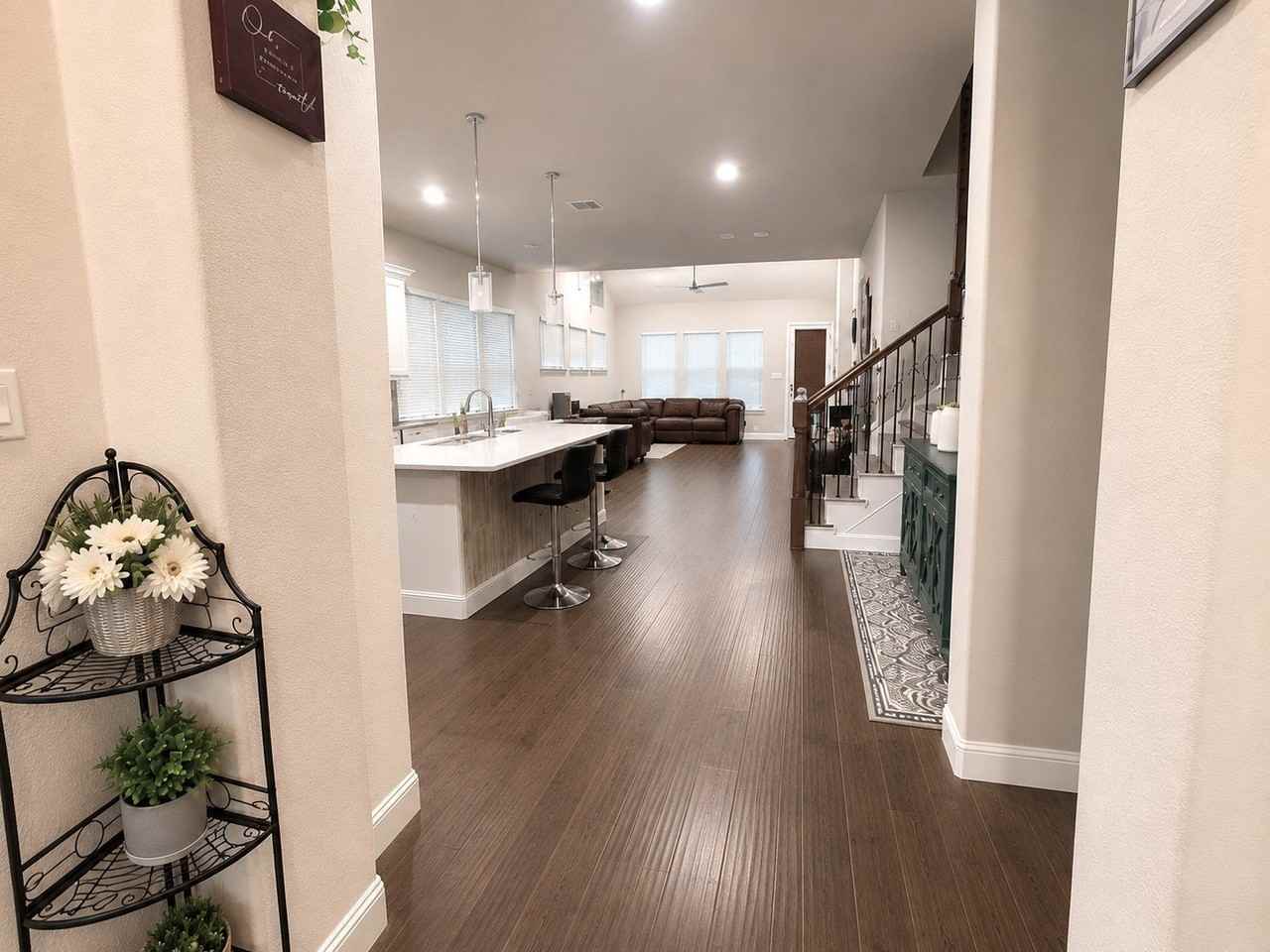 2231 English Ivy Rd - Photo 4 of 19