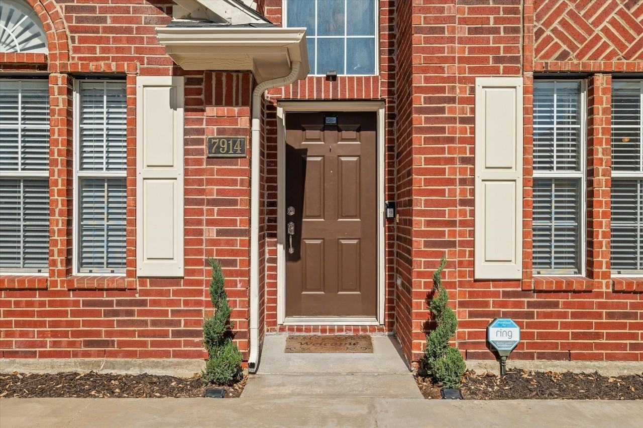 7914 Kristina Dr - Photo 4 of 32