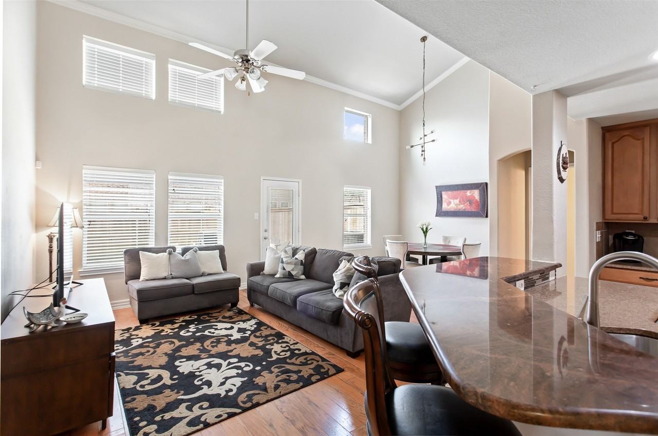 1173 Landon Ln - Photo 5 of 29