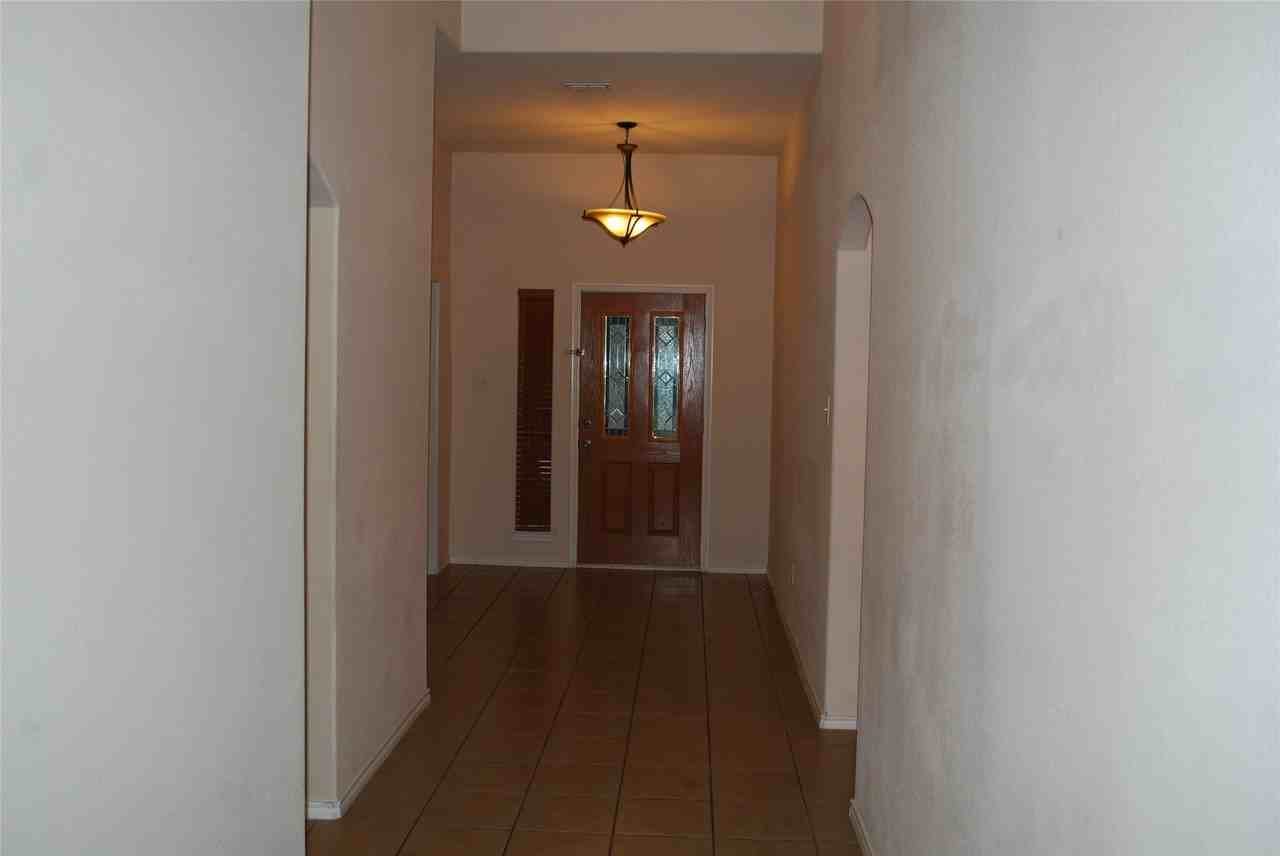 4713 Fox Sedge Ln - Photo 2 of 26