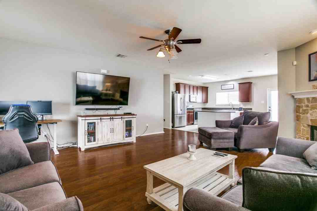 8633 Star Thistle Dr - Photo 7 of 23