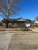 802 Alameda Rd - Photo 1 of 1