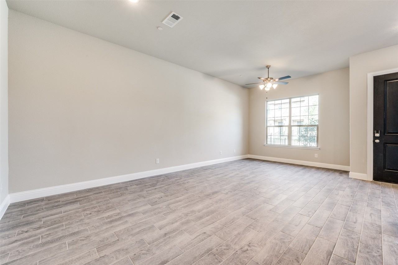 6148 Blythe Dr - Photo 6 of 25