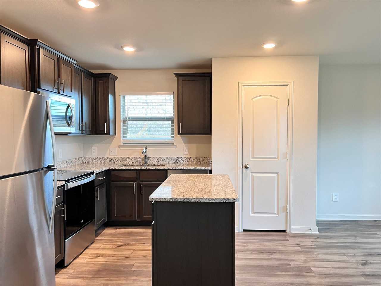 108 Telegraph Trl - Photo 5 of 22
