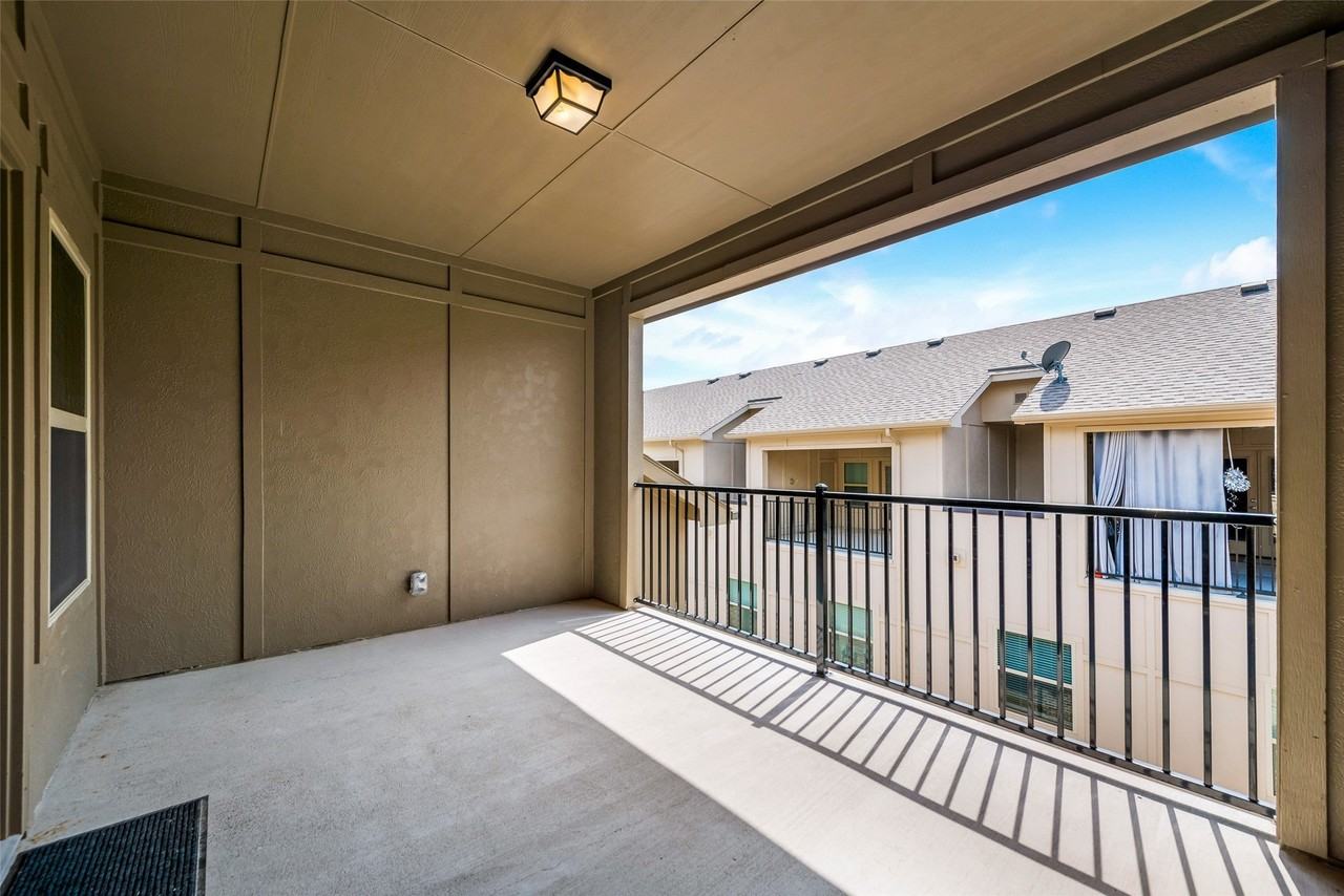 4413 Benton Ln - Photo 4 of 19