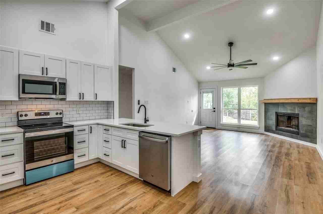 1108 Highpoint Rd - Photo 2 of 13