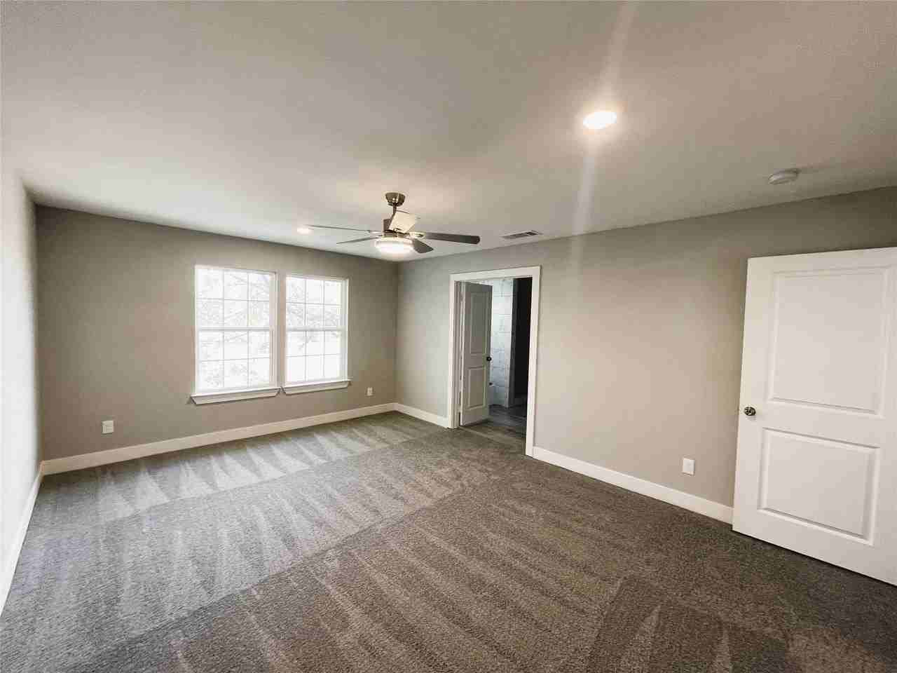 1806 Fuller St - Photo 6 of 17
