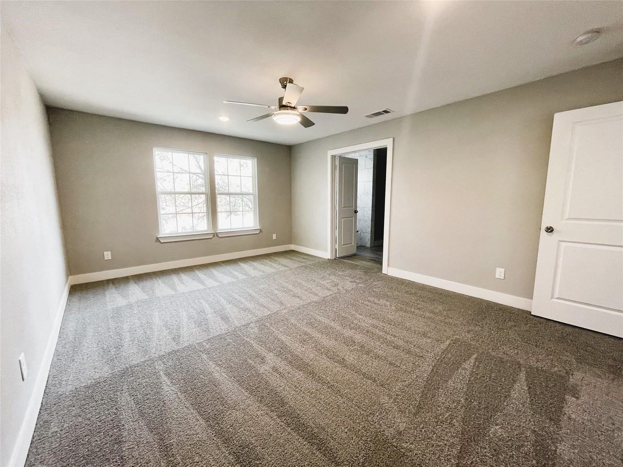 1806 Fuller St - Photo 7 of 17