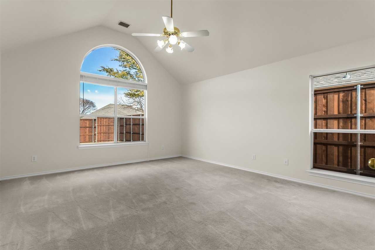 2429 Clear Field Dr - Photo 5 of 28