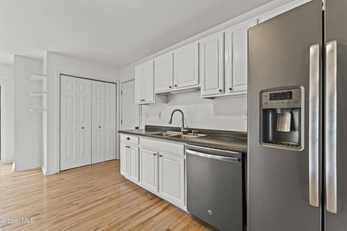 2 Battery Blvd - Photo 7 of 28