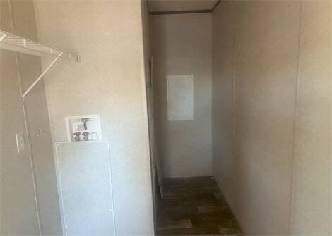 511 W Hillsboro St #15R - Photo 7 of 12