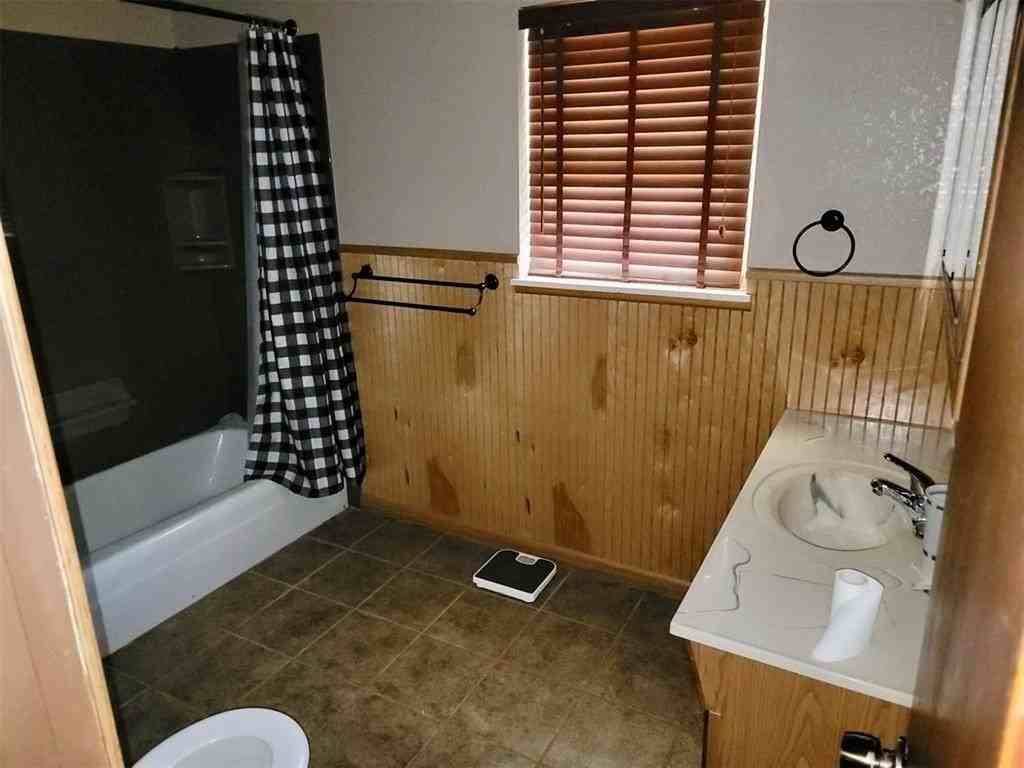 1216 C St - Photo 7 of 7