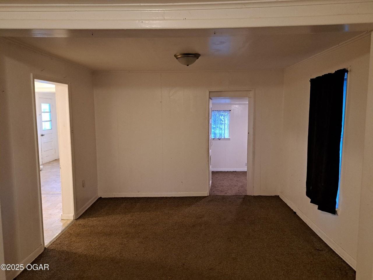 1903 East Ave - Photo 3 of 15