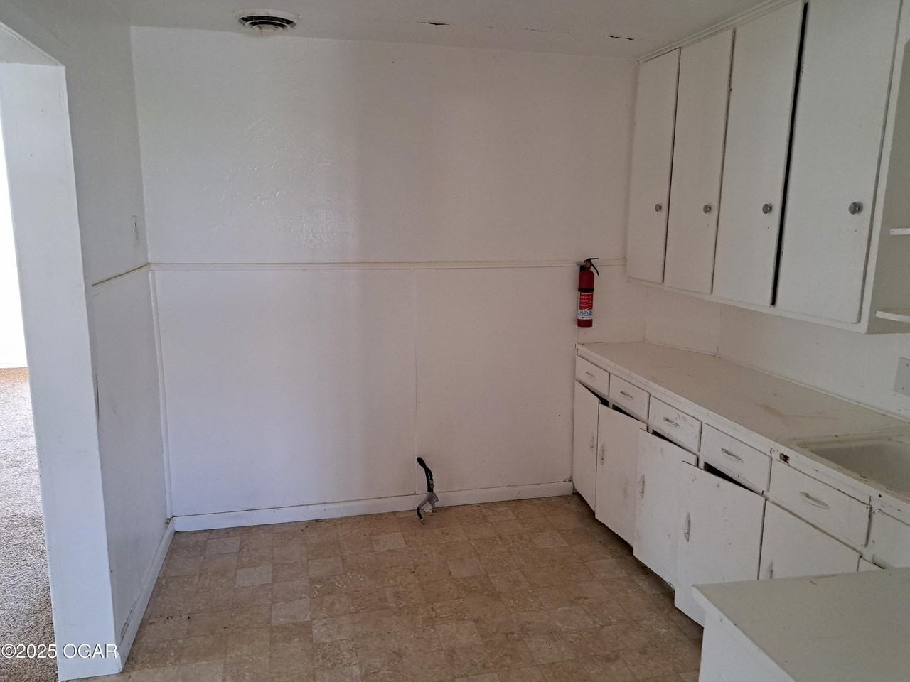 1903 East Ave - Photo 6 of 15