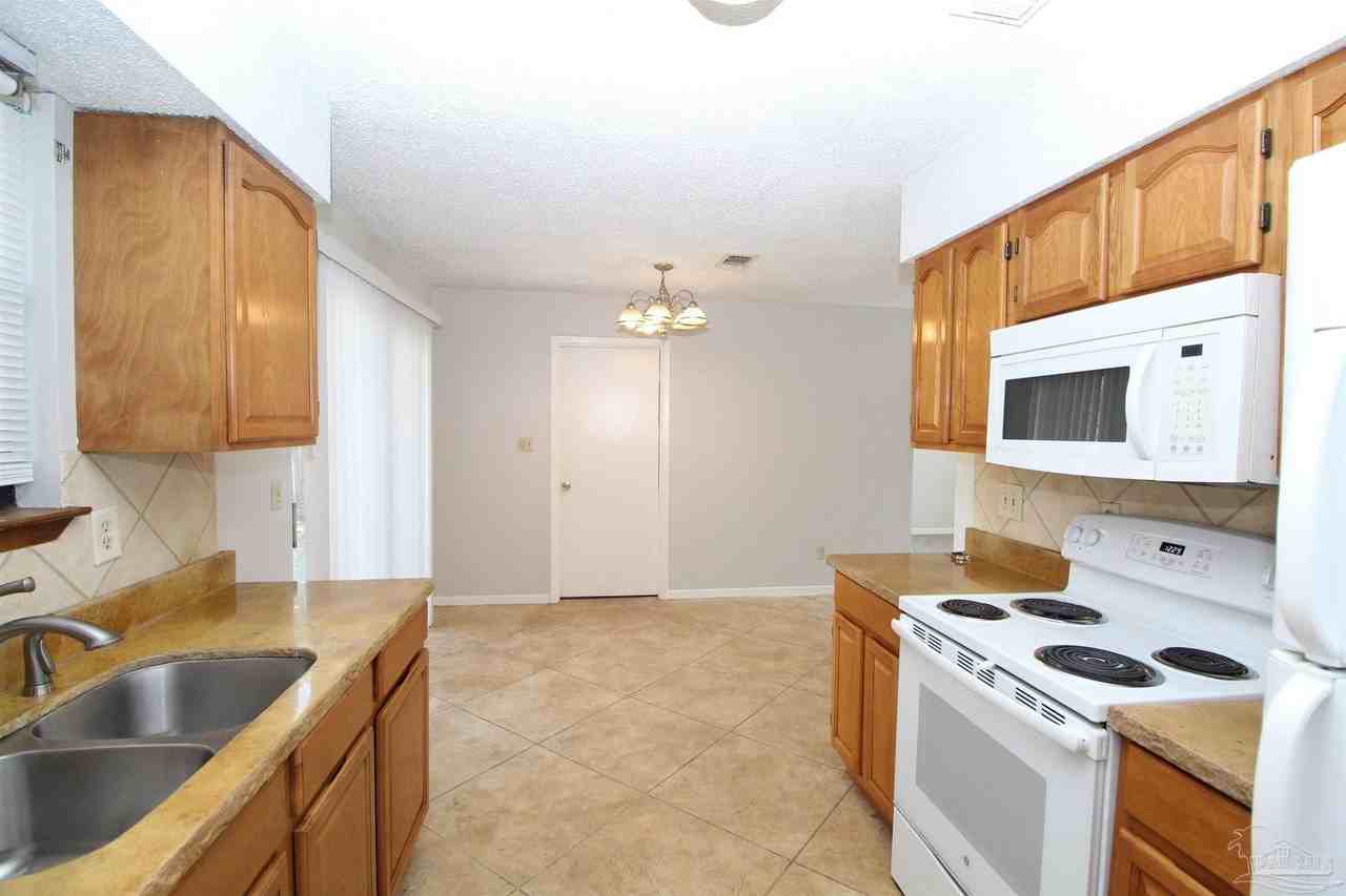 8224 Tempest Dr - Photo 7 of 16