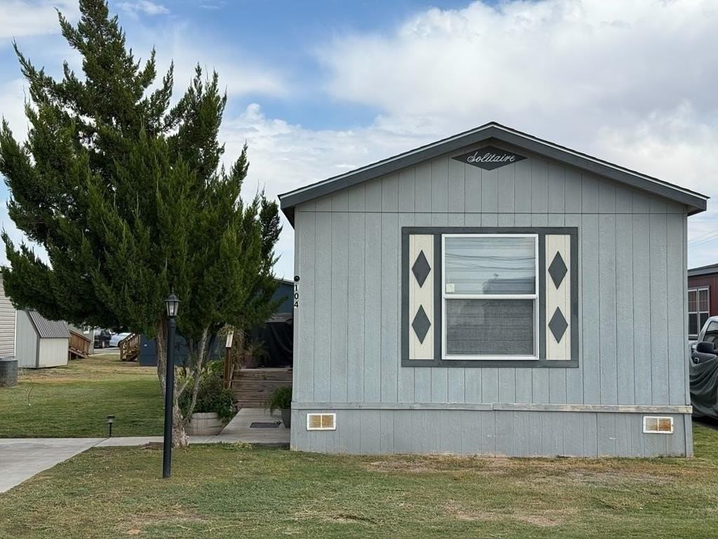 1320 N Fairgrounds Rd #104
