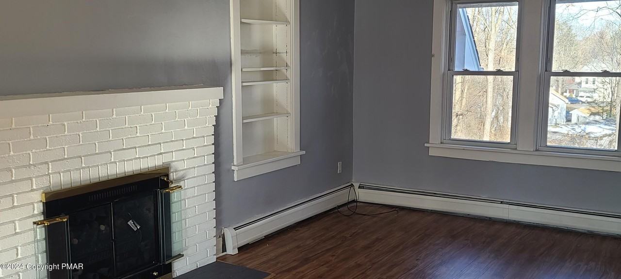 618 King St - Photo 2 of 9
