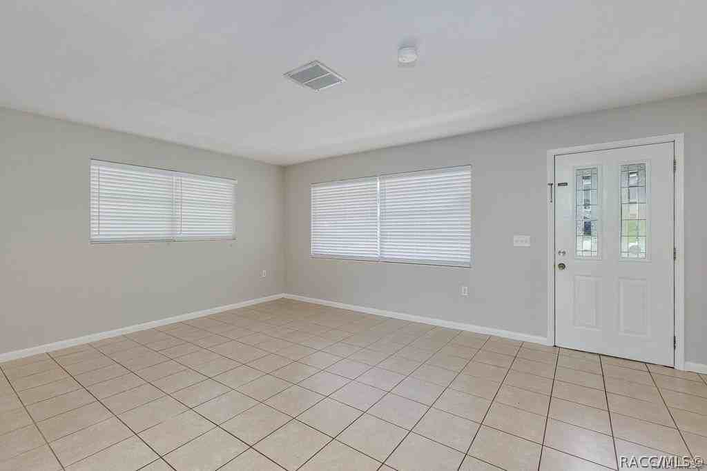 27 N Tyler St - Photo 4 of 30
