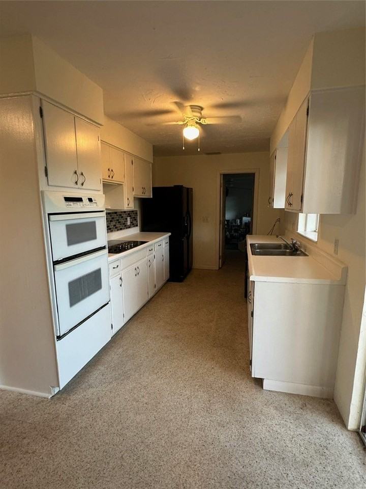 1702 7th St - Photo 5 of 13