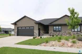 2701 W Oak Hill Dr #RENT - Photo 1 of 1